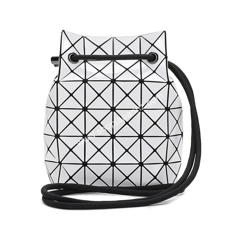 BAOBAO ISSEY MIYAKE Prism Bucket Bag