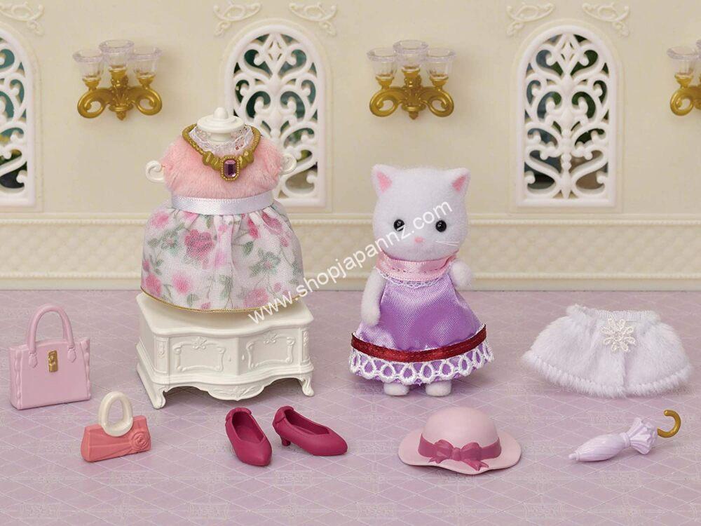 Sylvanian Families Street Fashion Play Set - Of Persian Cat Sister